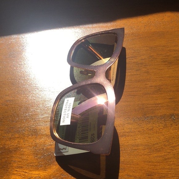 NWT Worthington Rose Gold Sunglasses - Picture 5 of 5